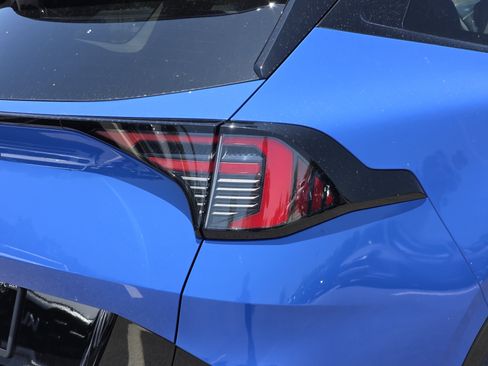 New 2026 Kia Sportage SX image 8