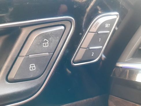 Used 2018 Audi Q7 3.0T Prestige w/ Prestige Package AWD/4WD image 8