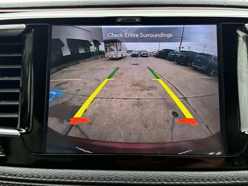 Used 2020 Chrysler Pacifica Limited image 49