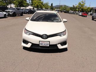 Used 2018 Toyota Corolla iM w/ Carpet Mat Package (TMS) FWD video 2