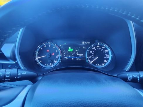 Used 2025 Toyota Highlander XLE image 35