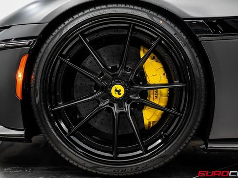 Used 2025 Ferrari 12Cilindri RWD image 28