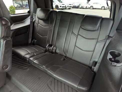 Used 2020 Cadillac Escalade Platinum AWD/4WD image 42
