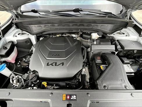 Used 2022 Kia Telluride SX w/ SX Prestige Package image 10