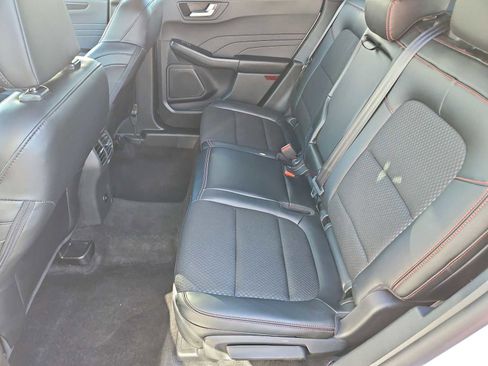 Used 2025 Ford Escape ST-Line image 19