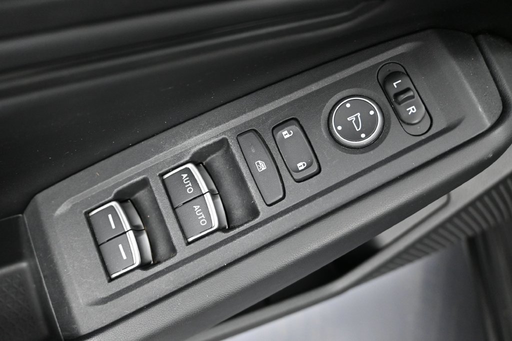 Used 2023 Honda Accord EX image 10