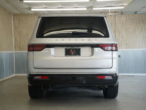 Used 2022 Jeep Wagoneer Series III w/ Convenience Group I AWD/4WD image 8