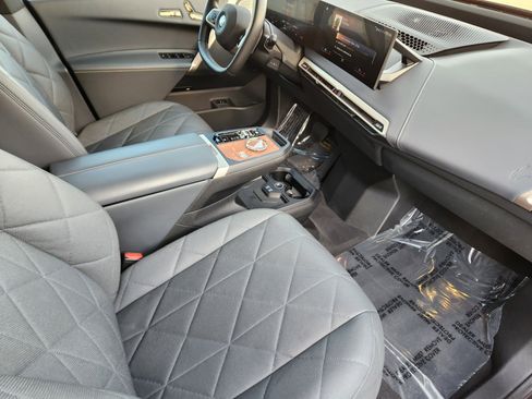 Used 2023 BMW iX M60 image 14