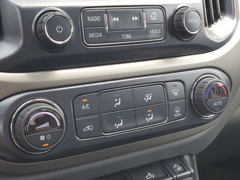 Used 2017 Chevrolet Colorado Z71 AWD/4WD image 15