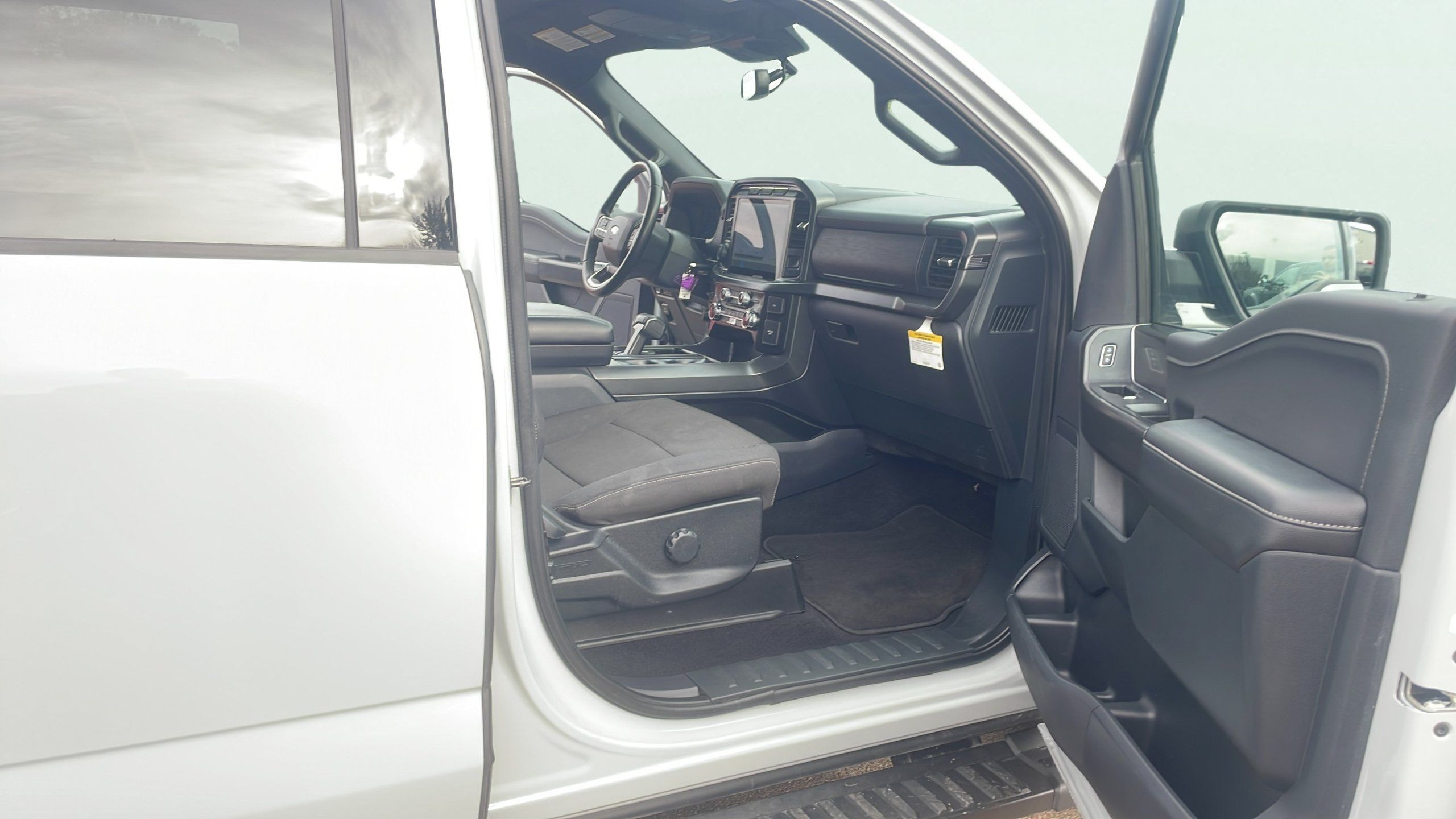 Used 2024 Ford F150 XLT w/ Mobile Office Package AWD/4WD image 18