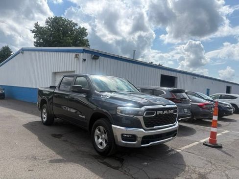 Used 2026 RAM 1500 Big Horn AWD/4WD image 2