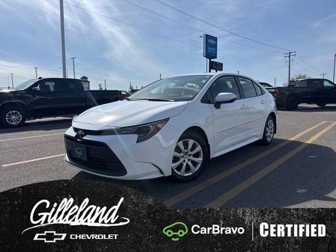 Used 2024 Toyota Corolla LE FWD image 1