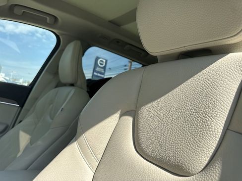 Used 2024 Volvo XC90 B6 Plus w/ Protection Package Premier image 5