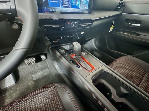 New 2026 Nissan Kicks SR image 17