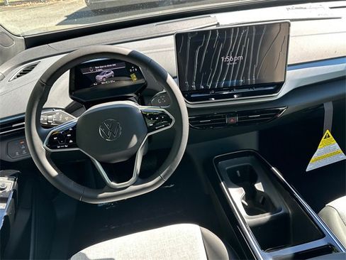 New 2025 Volkswagen ID.4 Pro image 28