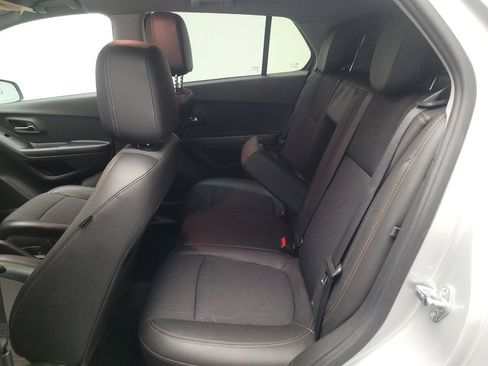 Used 2022 Chevrolet Trax LT FWD image 18