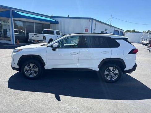 Used 2024 Toyota RAV4 LE AWD/4WD image 2