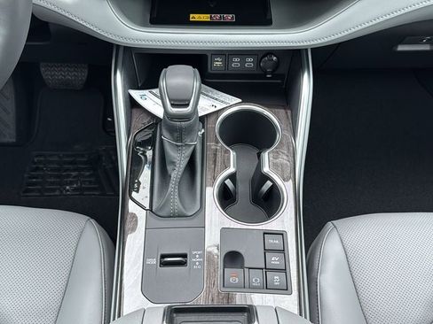 New 2026 Toyota Highlander Limited AWD/4WD image 33