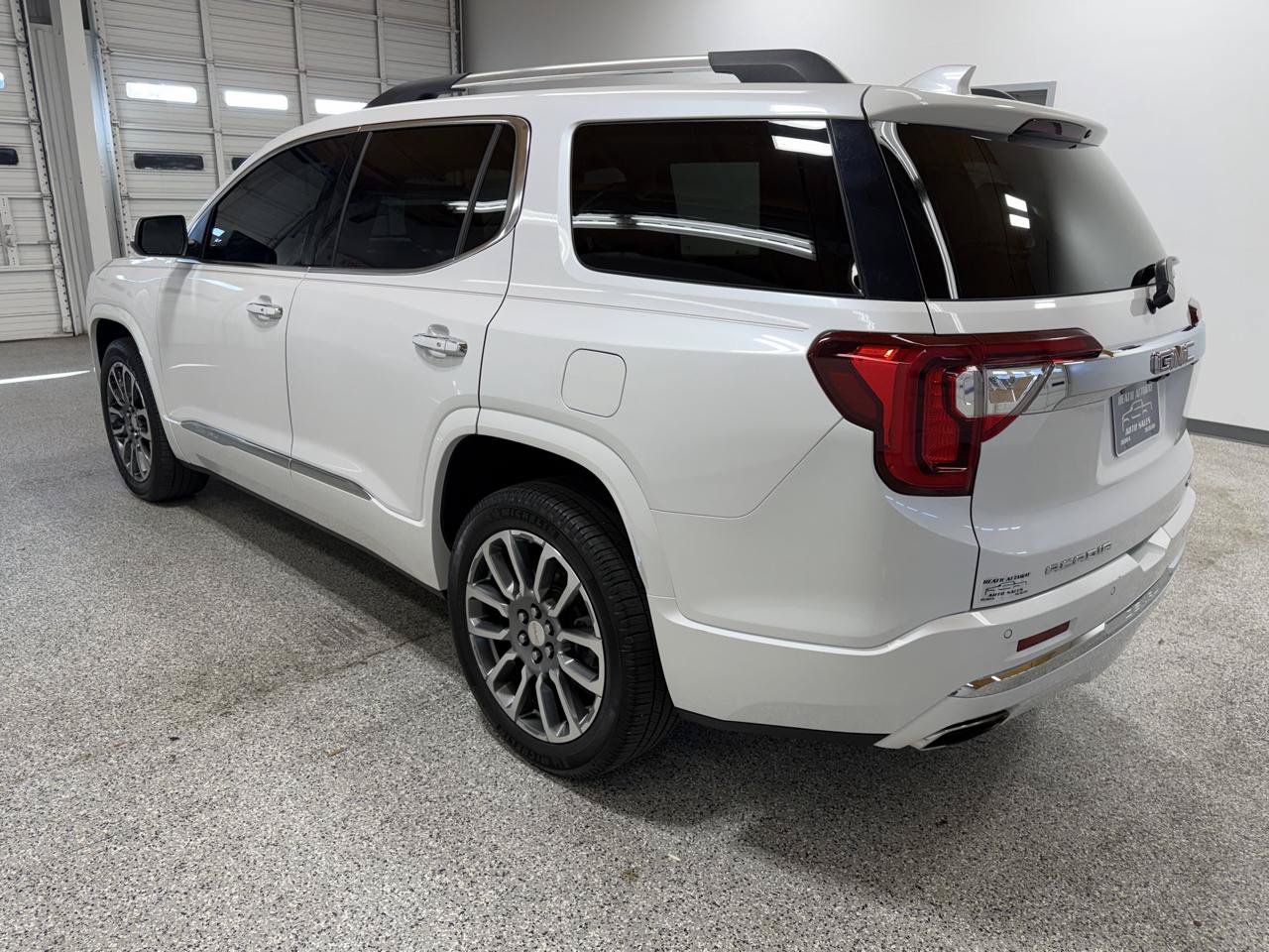Used 2021 GMC Acadia Denali w/ Denali Ultimate Package AWD/4WD image 7