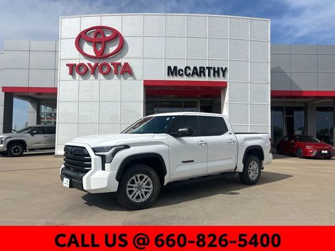 Used 2025 Toyota Tundra SR5 w/ SR5 Premium Package AWD/4WD image 1