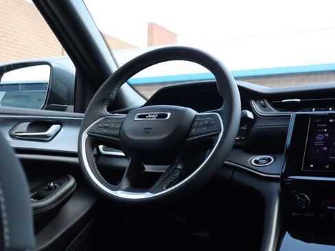 New 2026 Jeep Grand Cherokee L Laredo AWD/4WD image 39