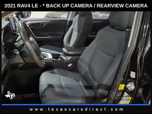Used 2021 Toyota RAV4 LE image 6