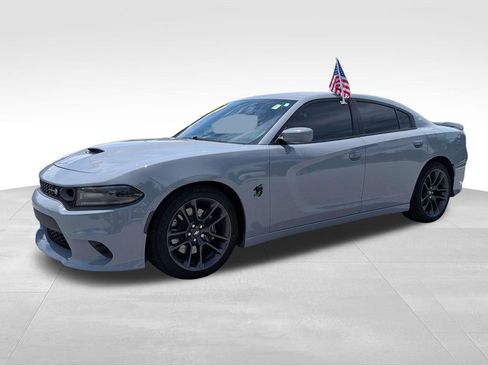Used 2020 Dodge Charger Scat Pack RWD image 7