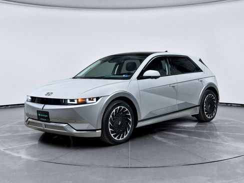 Used 2024 Hyundai Ioniq 5 Limited image 1