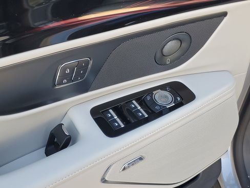 New 2026 Lincoln Nautilus Premier w/ Equipment Group 102A image 9