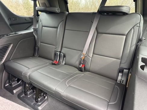 Used 2022 GMC Yukon Denali RWD image 29