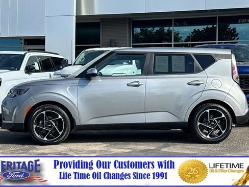 Used 2023 Kia Soul EX FWD image 7