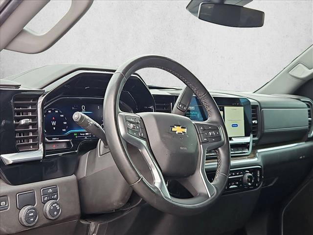 Used 2024 Chevrolet Silverado 1500 LT RWD image 9