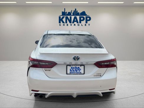 Used 2022 Toyota Camry XSE w/ Cold Weather Package image 4