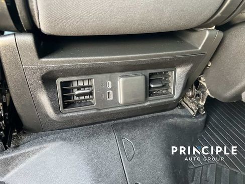 Used 2025 Chevrolet Silverado 2500 LT AWD/4WD image 28