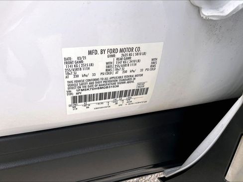 Used 2021 Ford Explorer XLT image 21