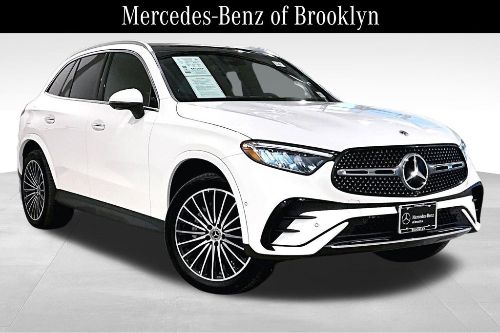 Used 2023 Mercedes-Benz GLC 300 4MATIC image 1