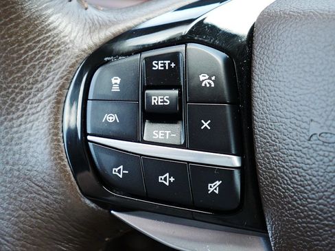 Used 2024 Ford Explorer King Ranch w/ Technology Package AWD/4WD image 33