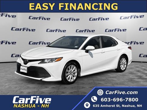 Used 2019 Toyota Camry LE FWD image 1