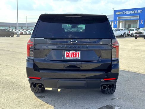 Used 2025 Chevrolet Suburban Z71 image 7