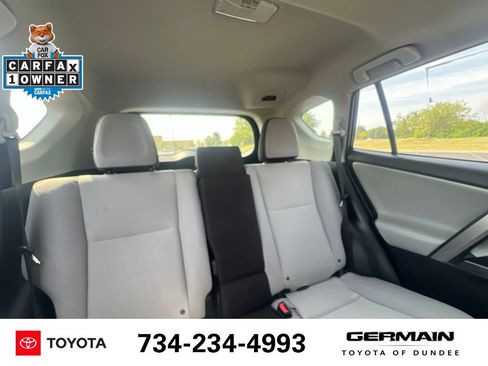 Used 2018 Toyota RAV4 XLE w/ Plus Extra Value Package AWD/4WD image 29