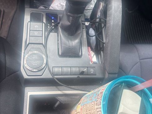 Used 2024 Toyota Tacoma SR5 image 4