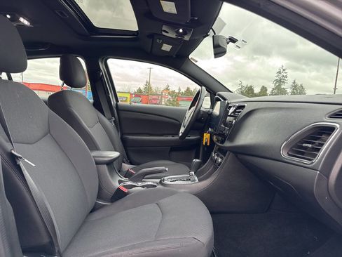 Used 2014 Chrysler 200 Touring w/ 200 S Group image 12