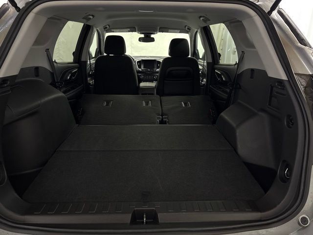 Used 2024 GMC Terrain SLE FWD image 12