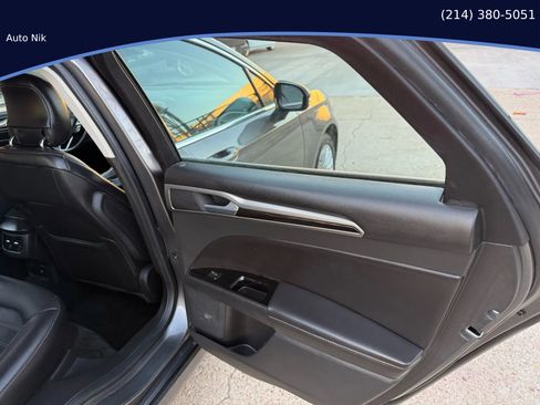 Used 2014 Ford Fusion Energi SE w/ Driver Assist Package image 35