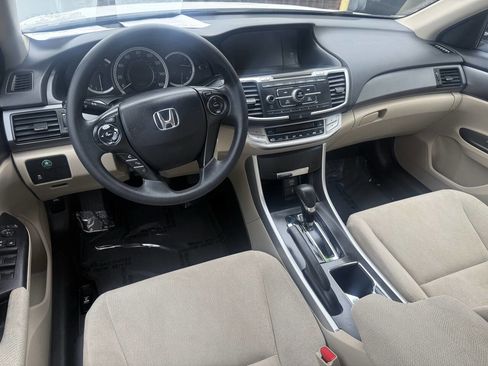 Used 2013 Honda Accord LX image 7