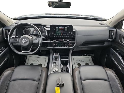 Used 2023 Nissan Pathfinder SL w/ SL Premium Package image 12