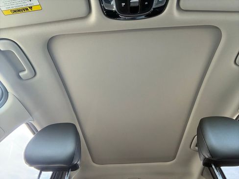 Used 2024 Hyundai Tucson Limited image 41