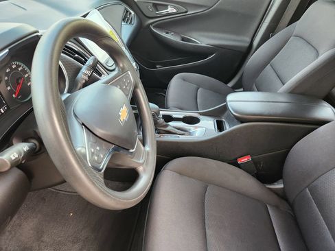 Used 2021 Chevrolet Malibu LT FWD image 12