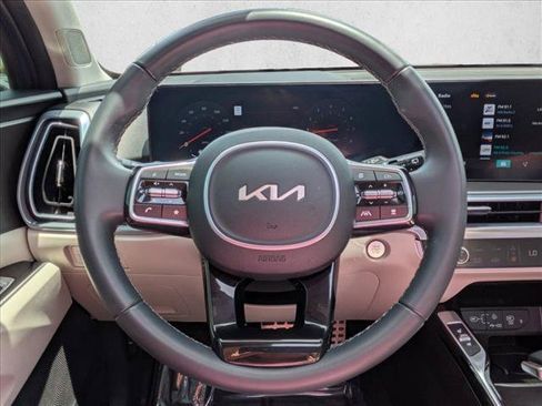 Used 2024 Kia Sorento SX FWD image 10