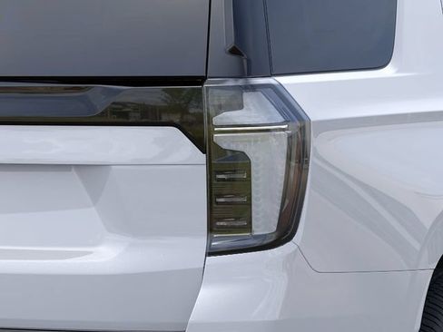New 2026 Chevrolet Tahoe High Country AWD/4WD image 11